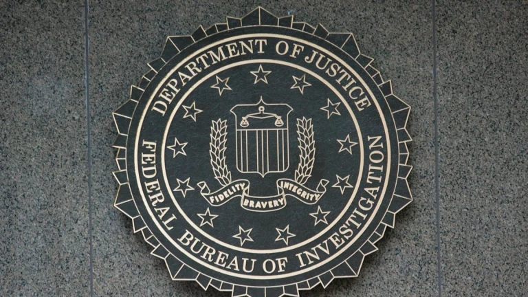 Raport FBI Ujawnia, że Oszuści Ukradli Ponad 16 Miliardów Dolarów w 2024 Roku Raport FBI Ujawnia, że Oszuści Ukradli Ponad 16 Miliardów Dolarów w 2024 Roku