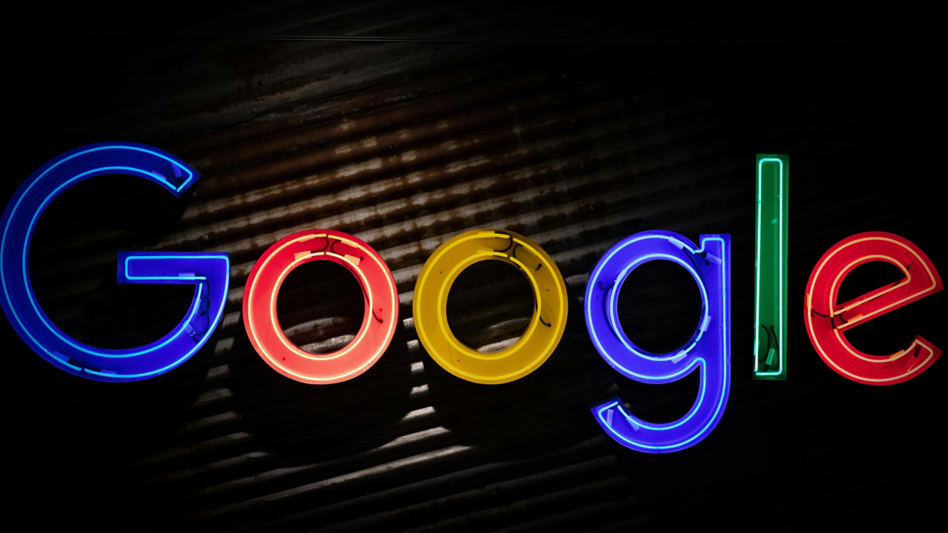 Google Zostaje Obciążone Skargą Antymonopolową w UE za Przeglądy AI